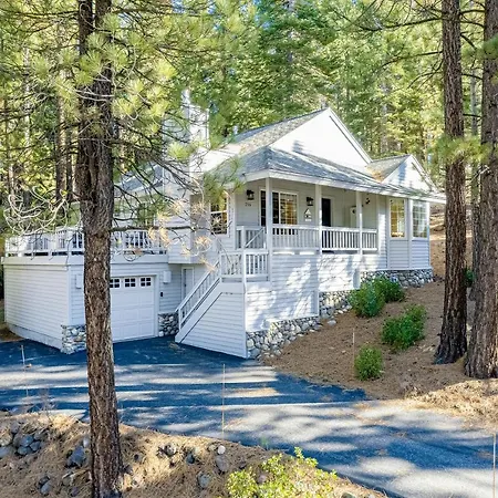 Villa Mountainside Retreat